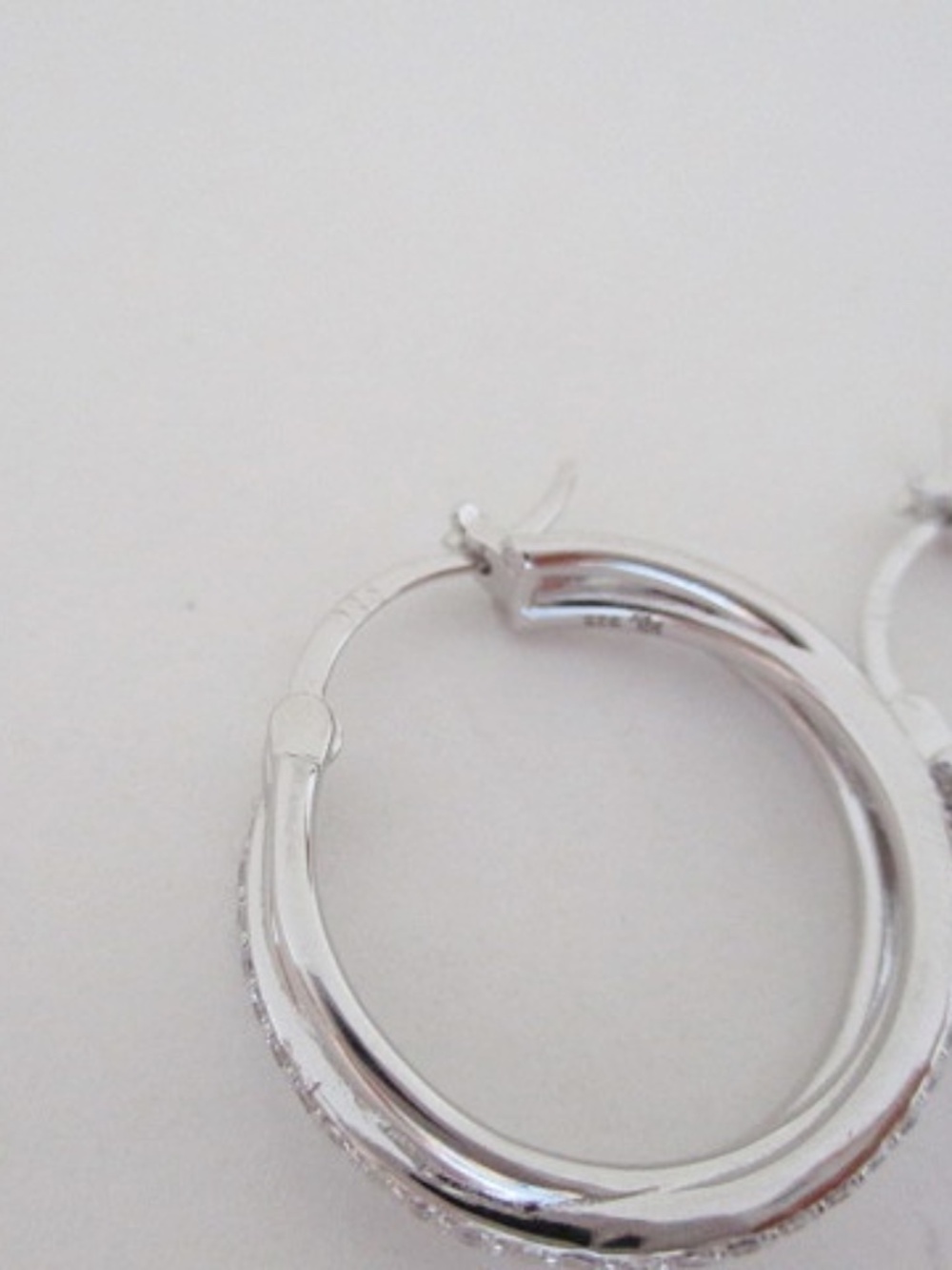 RALPH LAUREN - Pavé Crisscross Hoop Earrings in Sterling Silver - Picture 3 of 9